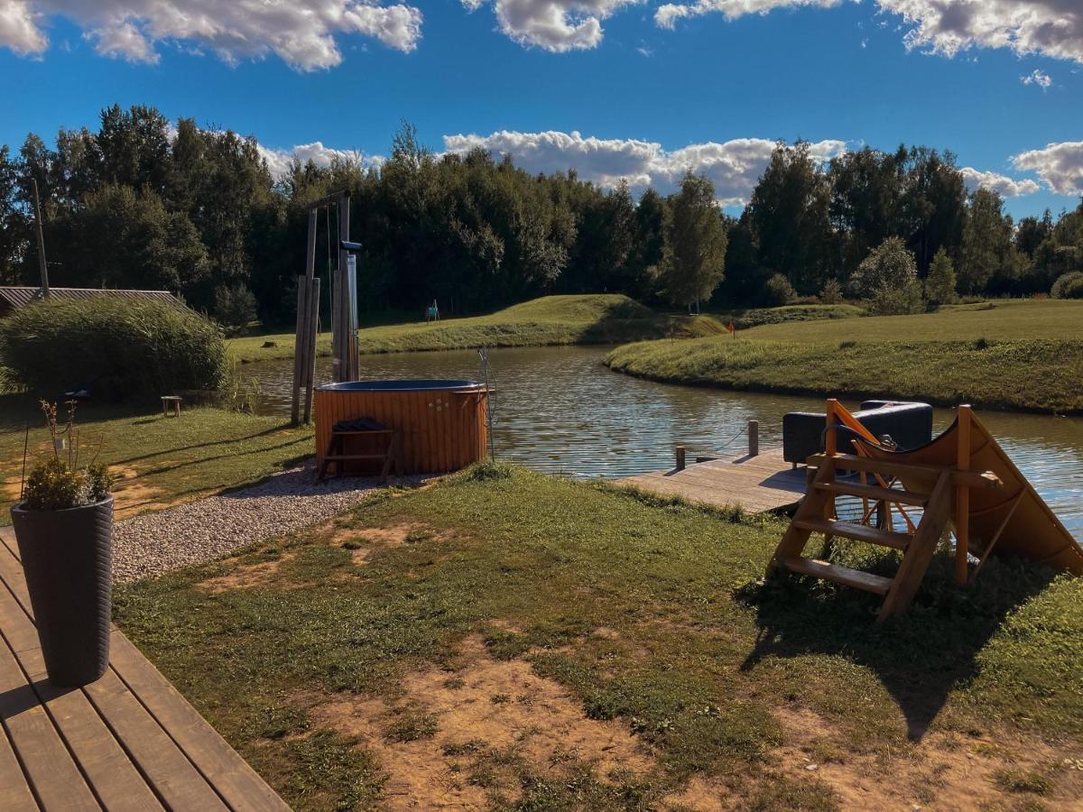 Gasthaus Starp debesīm un zemi Krāslava Exterior foto