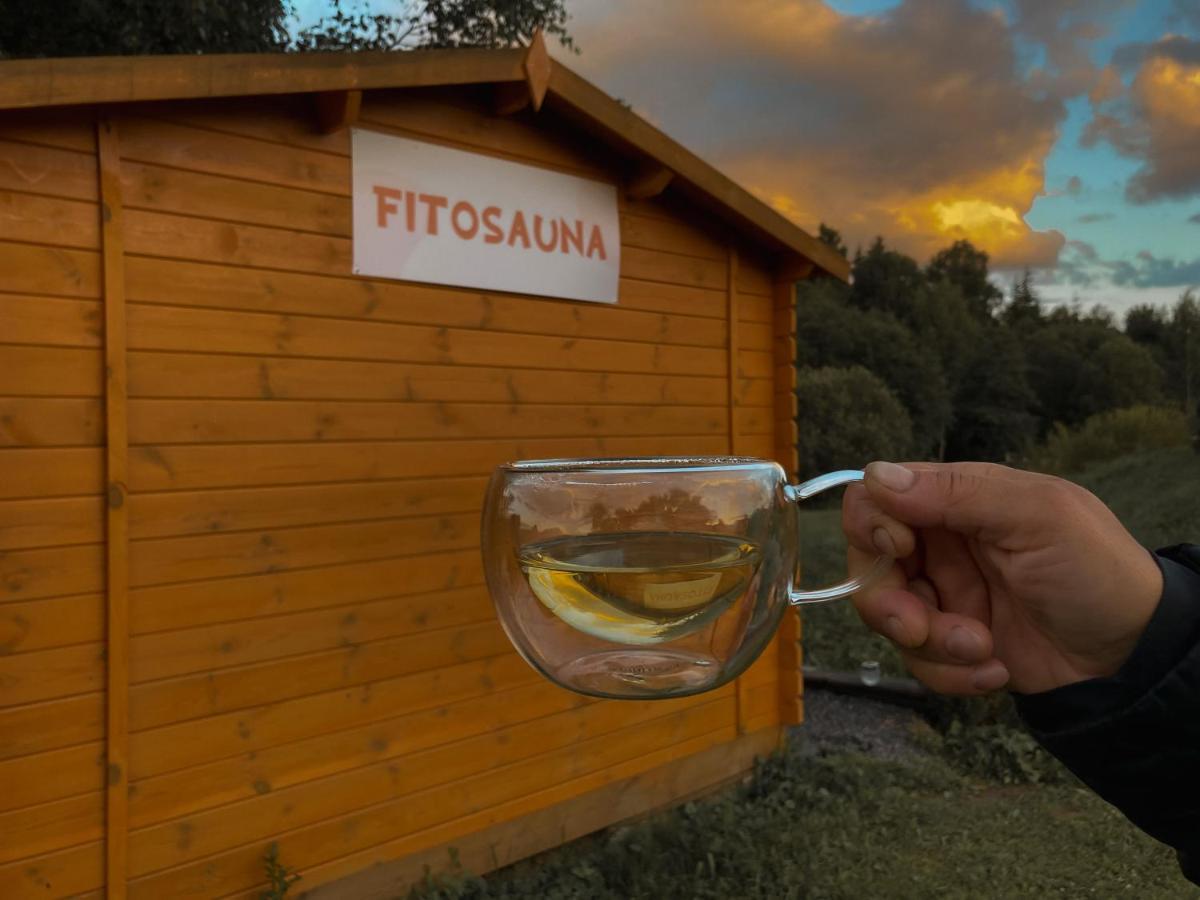 Gasthaus Starp debesīm un zemi Krāslava Exterior foto