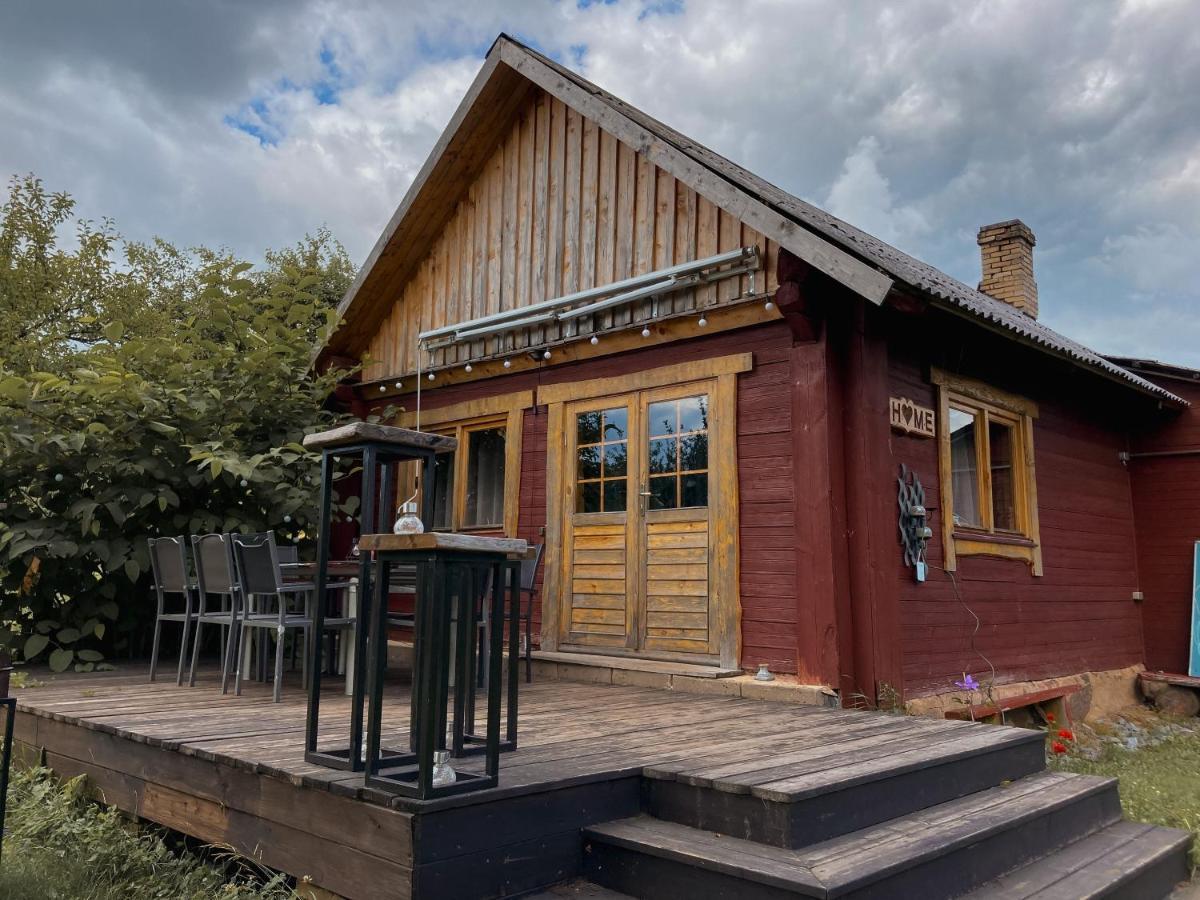 Gasthaus Starp debesīm un zemi Krāslava Exterior foto