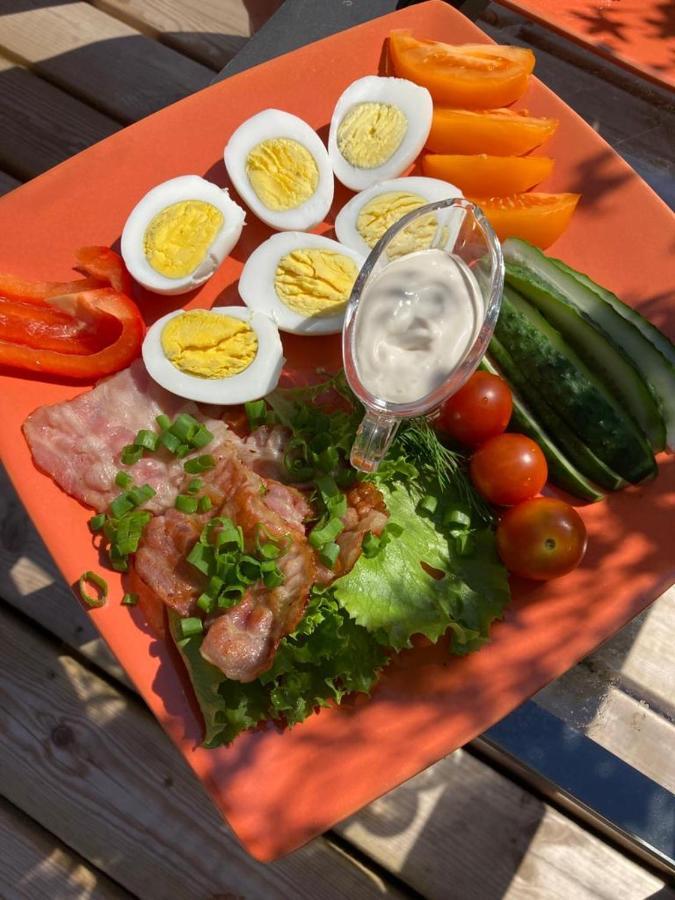 Gasthaus Starp debesīm un zemi Krāslava Exterior foto